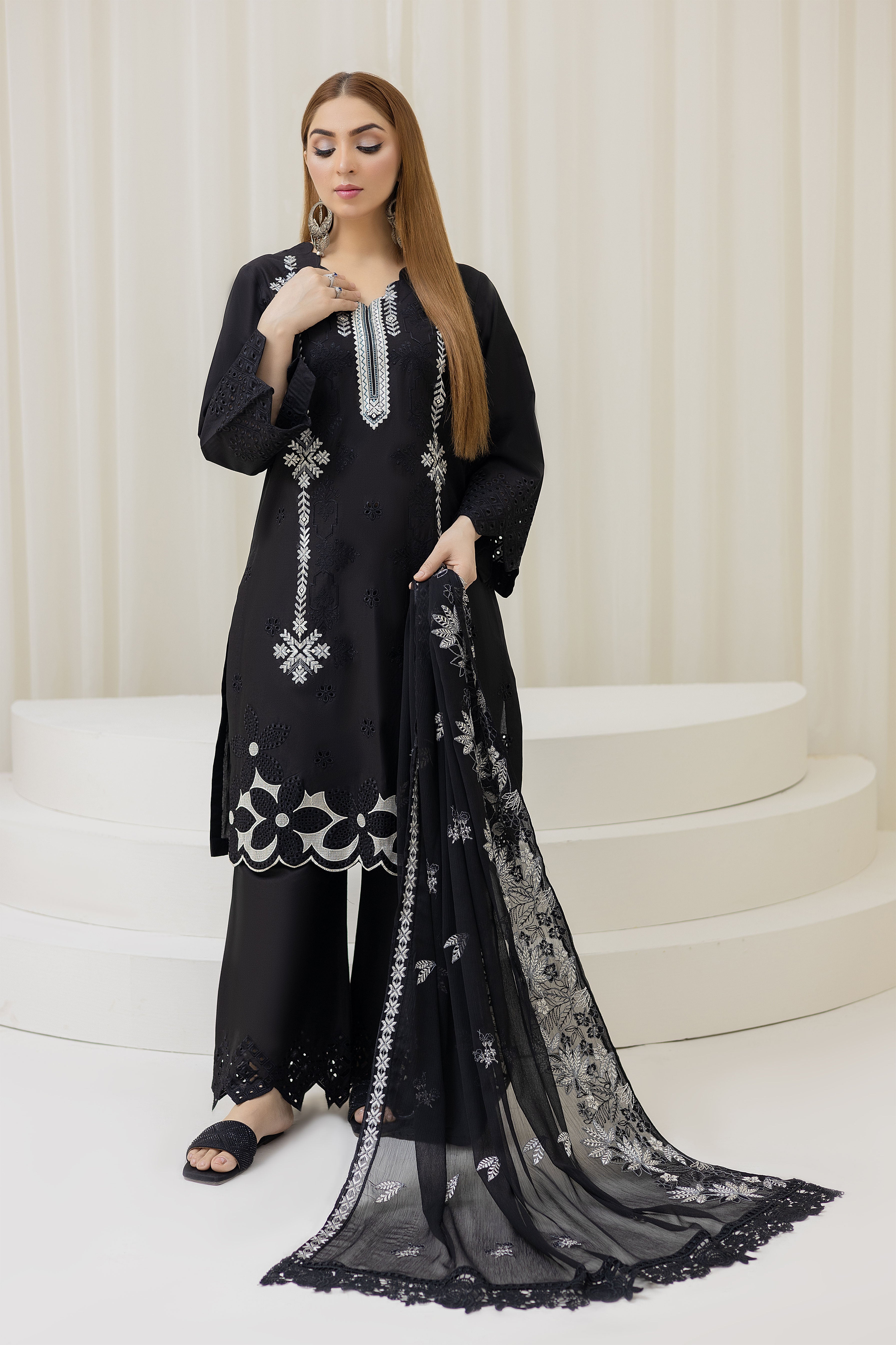 2226-Black Embroidered 3-Piece Cotton Lawn Suit – Elegant Summer Wear