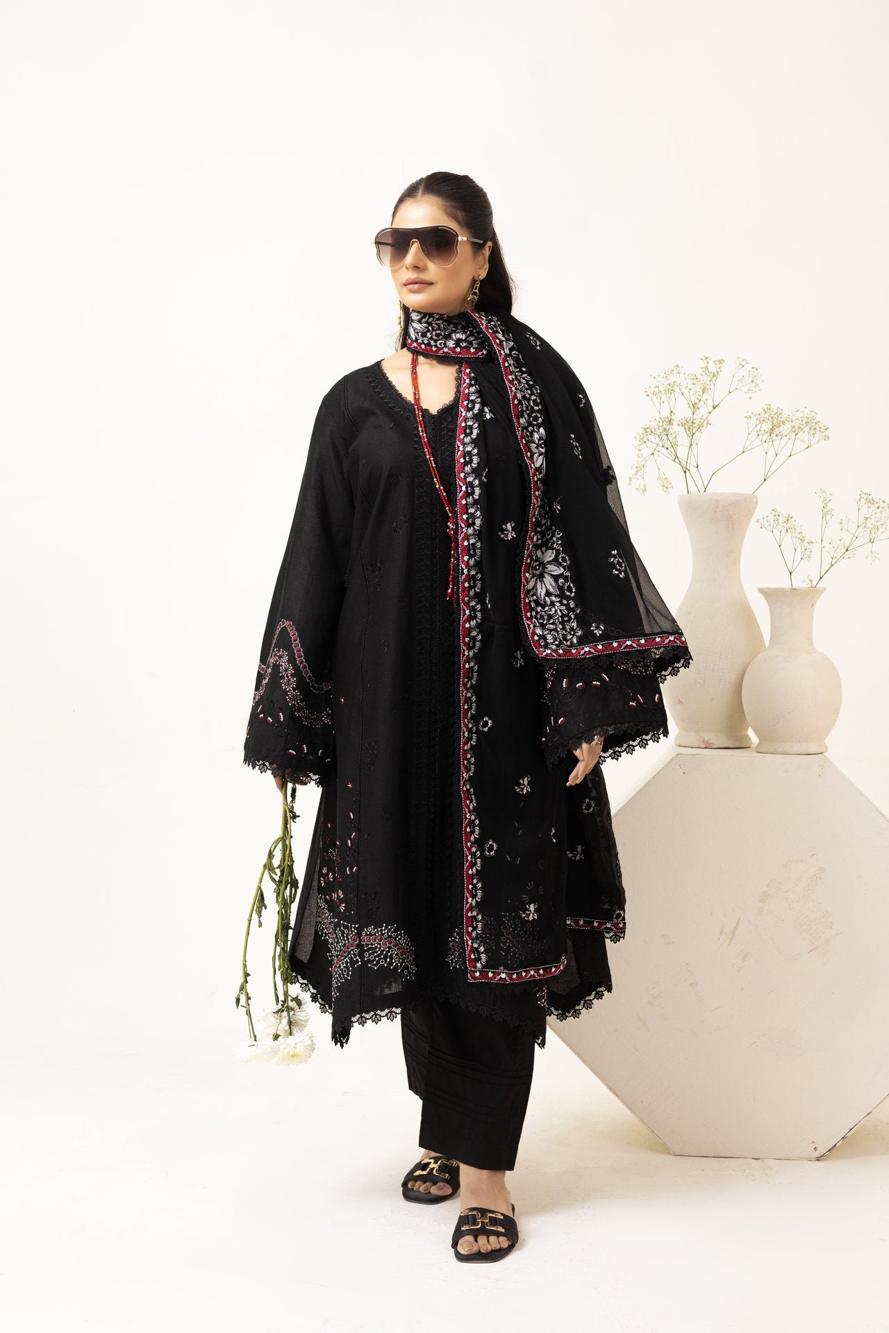 2252-Black Embroidered 3-Piece Cotton Lawn Suit – Elegant Summer Wear