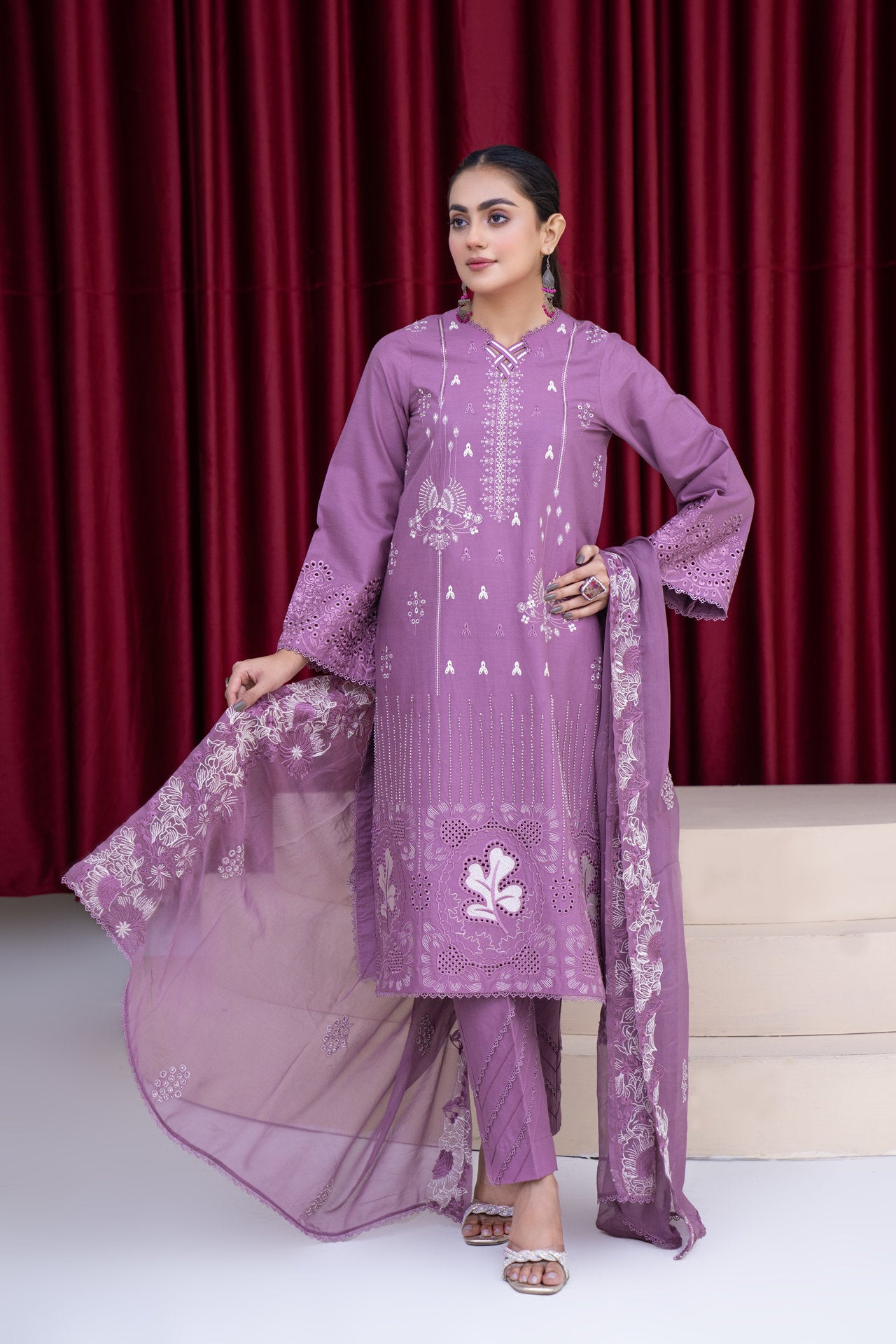 2269- piyazi Embroidered 3-Piece Lawn Suit – Elegant Summer Wear
