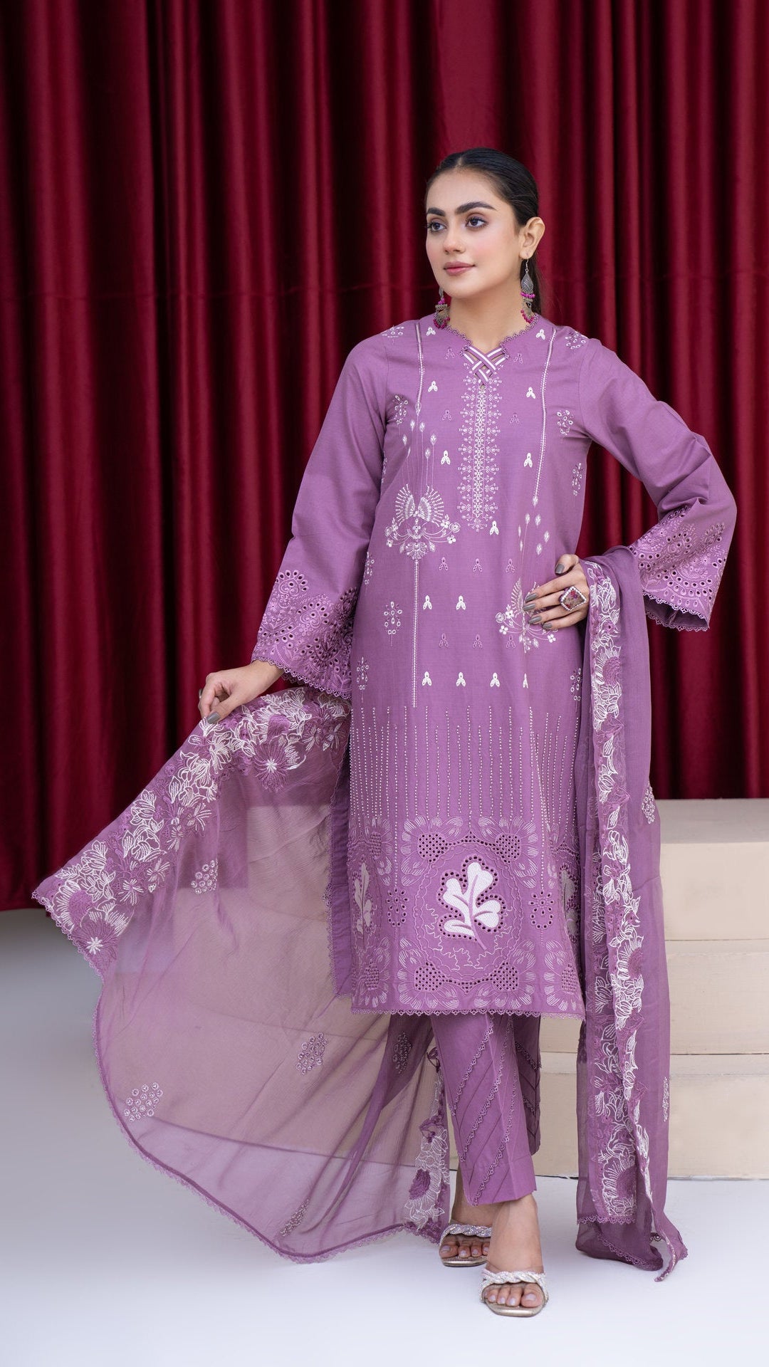 2269- piyazi Embroidered 3-Piece Lawn Suit – Elegant Summer Wear