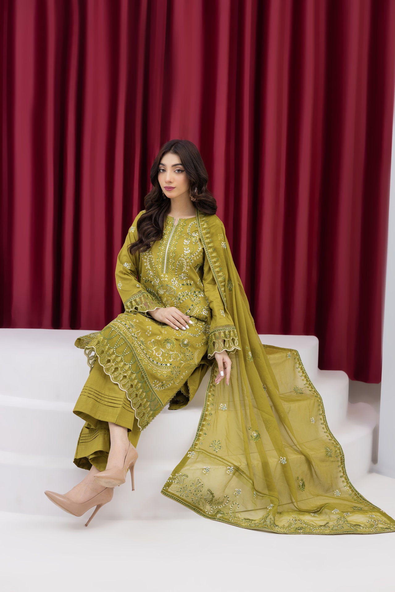2275-Parrot Green 3-Piece Cotton Lawn Suit Embroidered – Elegant Summer Wear