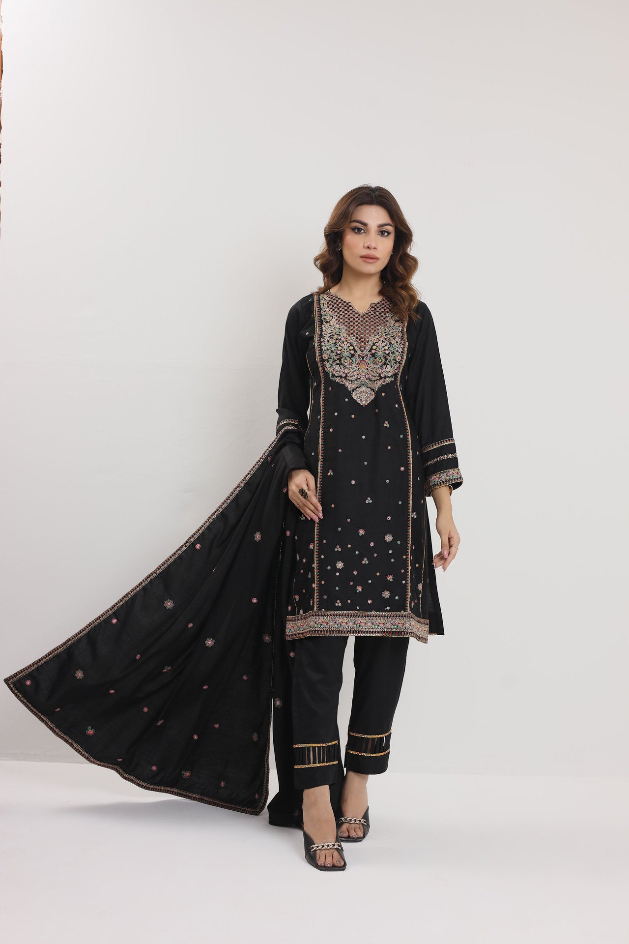 2181-black 3-piece embroidered linen suit