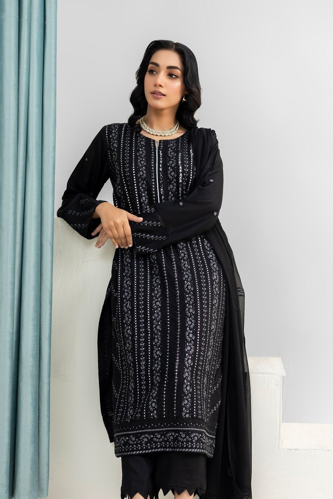 2221 - Black Embroidered 3-Piece Cotton Lawn Suit – Elegant Summer Wear