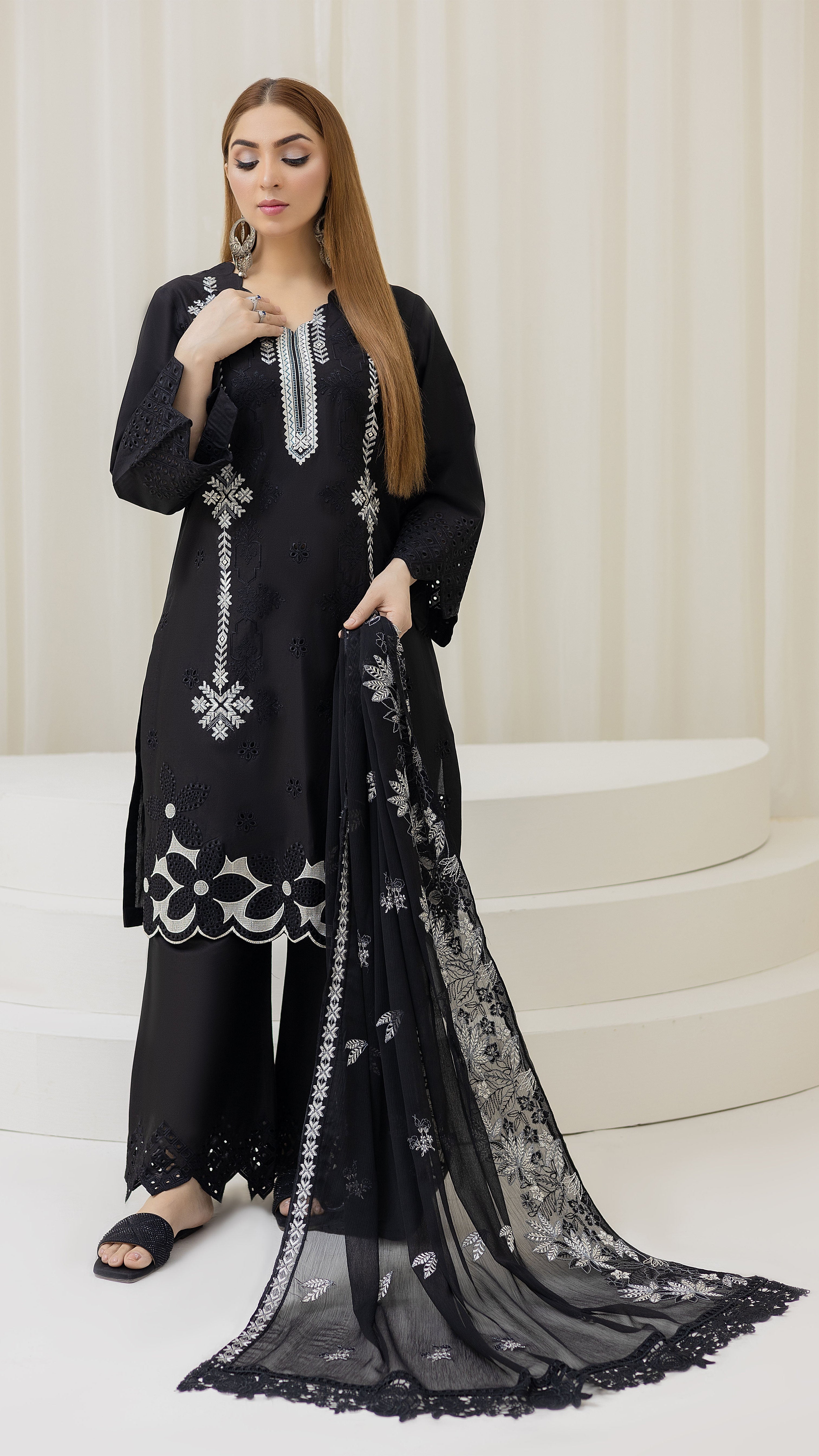 2226-Black Embroidered 3-Piece Cotton Lawn Suit – Elegant Summer Wear