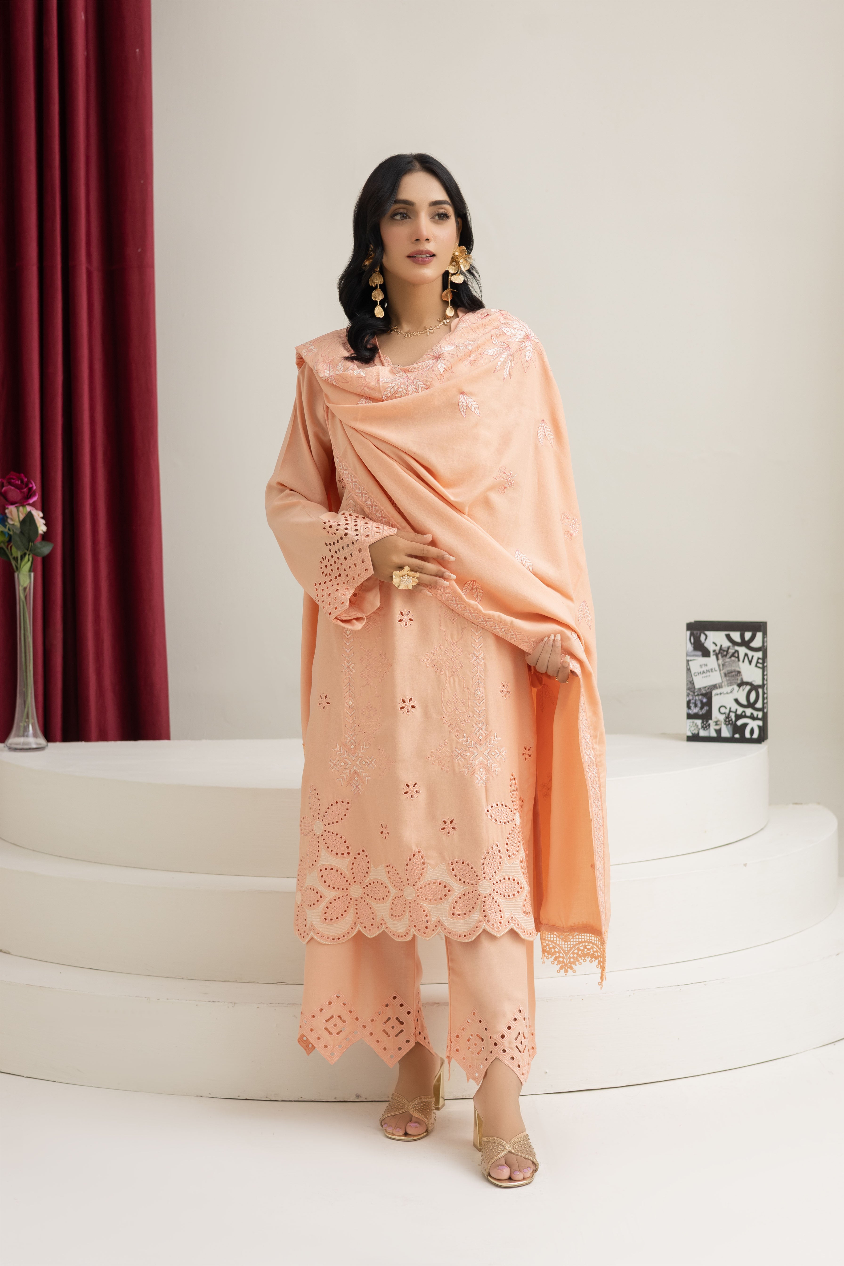 2226- Peach Embroidered 3-Piece Dhanak Suit