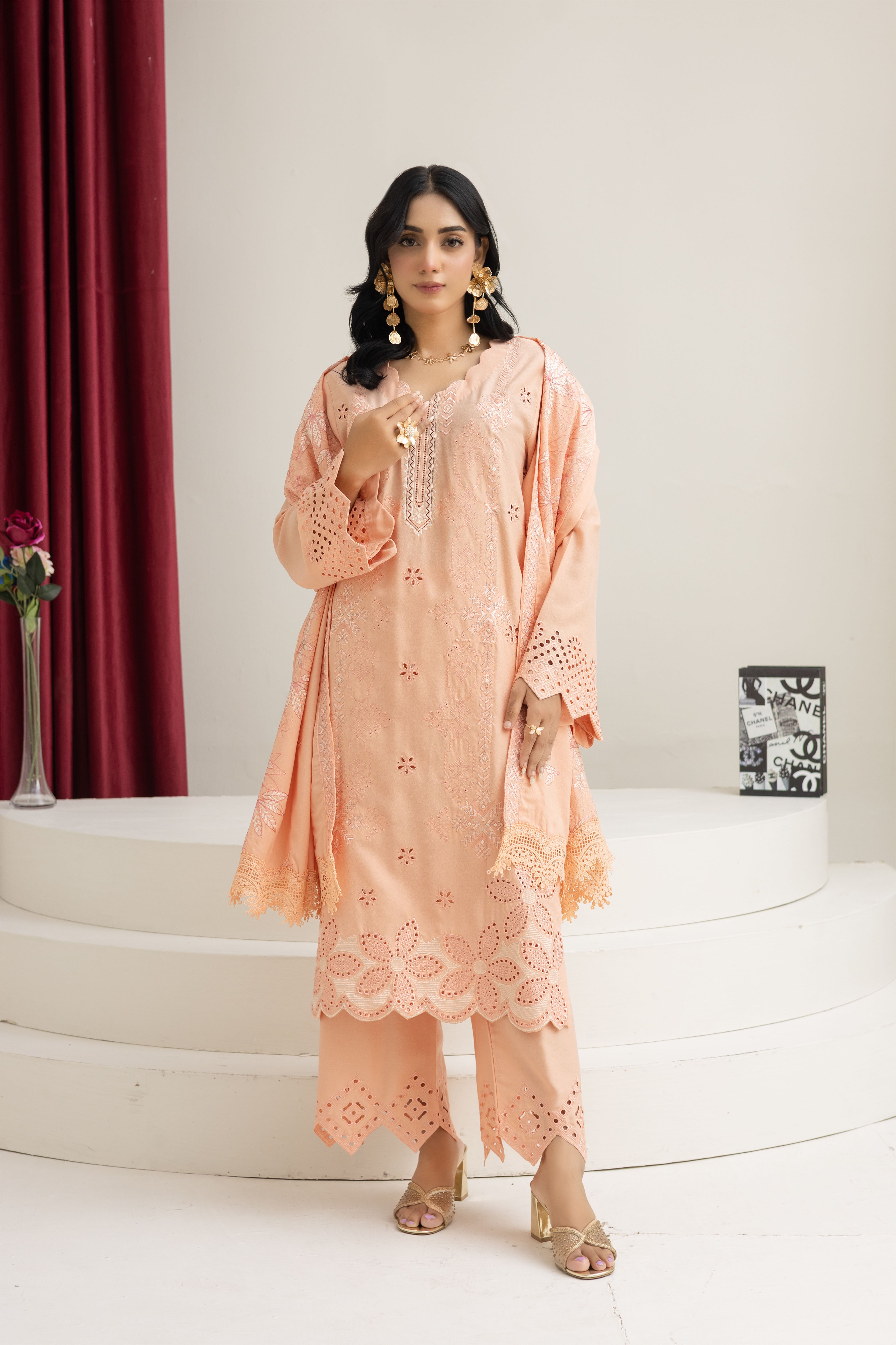 2226- Peach Embroidered 3-Piece Dhanak Suit