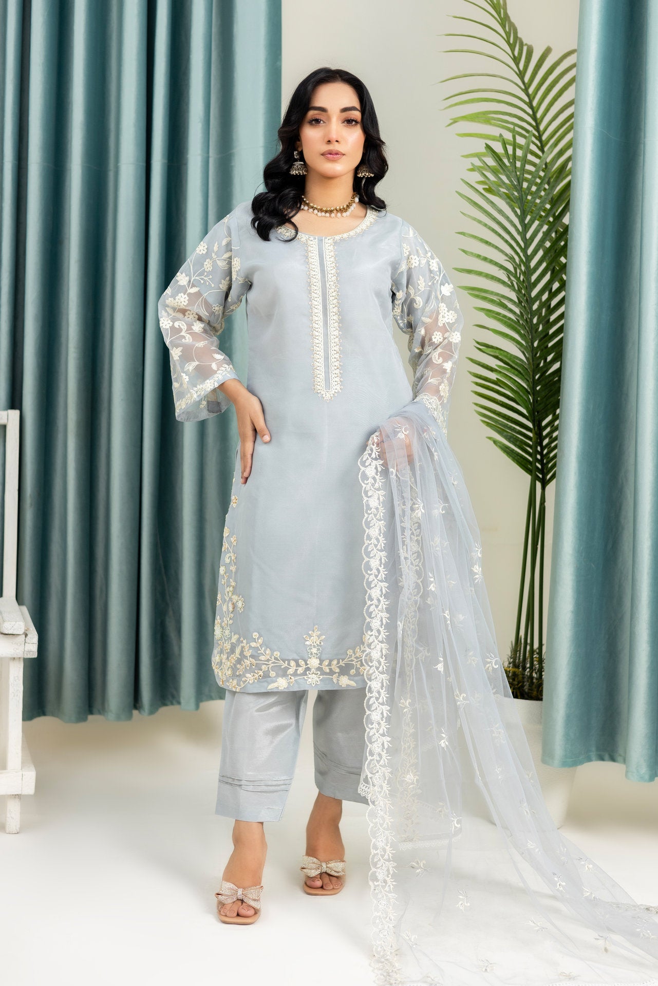 2231 - Silver 4 Piece Embellished Organza Suit